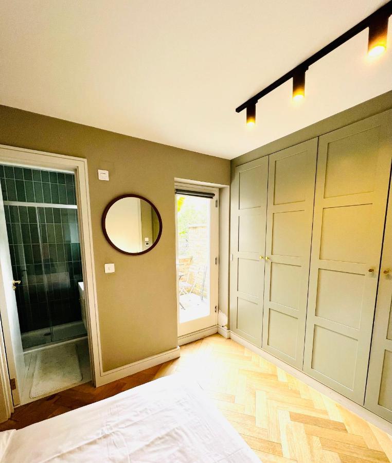 Stylish 1 Bedroom Designer Apartment London Eksteriør billede